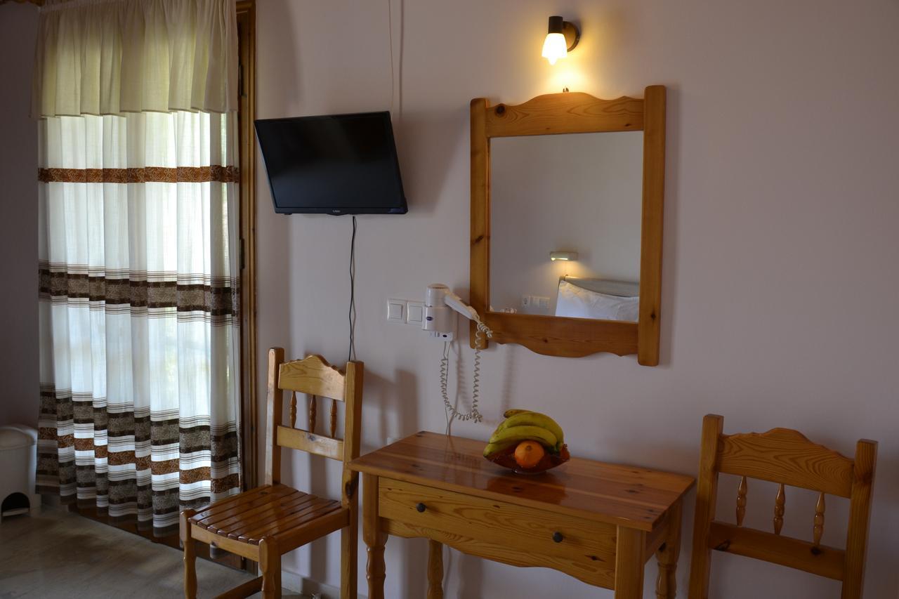 Geroulis Stefanos Studios Vasiliki  Bagian luar foto