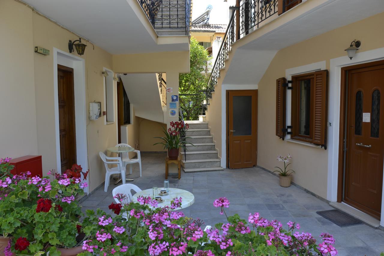Geroulis Stefanos Studios Vasiliki  Bagian luar foto